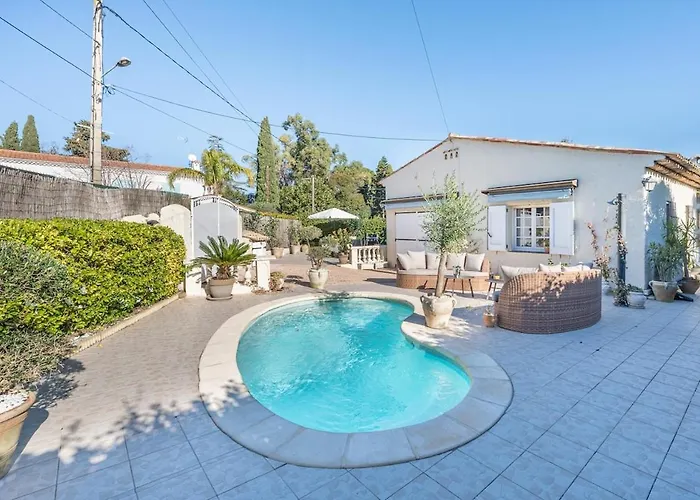 Cap D 'antibes Salis 30 Meters *